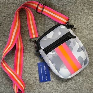 Crossbody cellphone bag